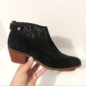 VIA SPIGA Chrissy Cutout Black Bootie 7.5